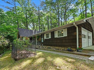 203 Wood Circle, Chapel Hill, NC 27514