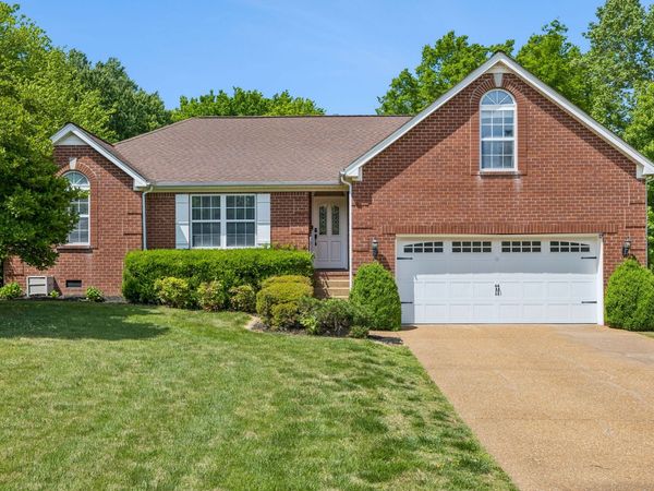 1808 Kara Ct, Spring Hill, TN 37174