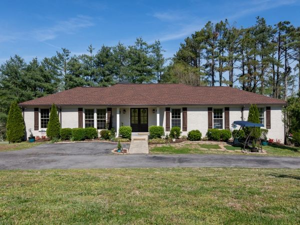 2221 Castlewood Dr, Franklin, TN 37064