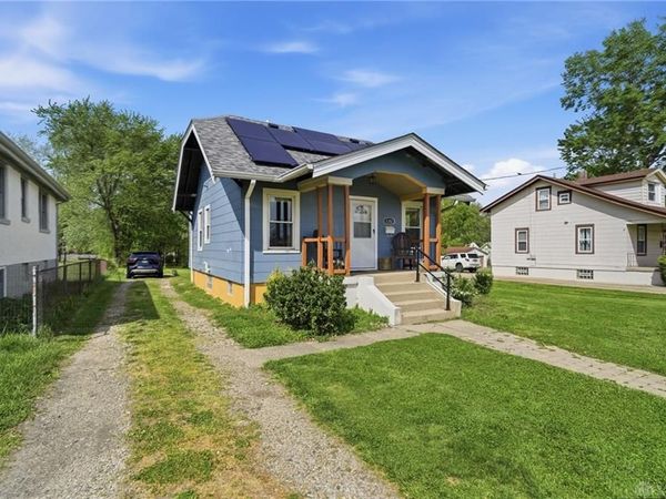 1382 W Galbraith Road, Cincinnati, OH 45231