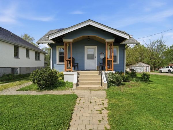 1382 W Galbraith Road, North College Hill, OH 45231