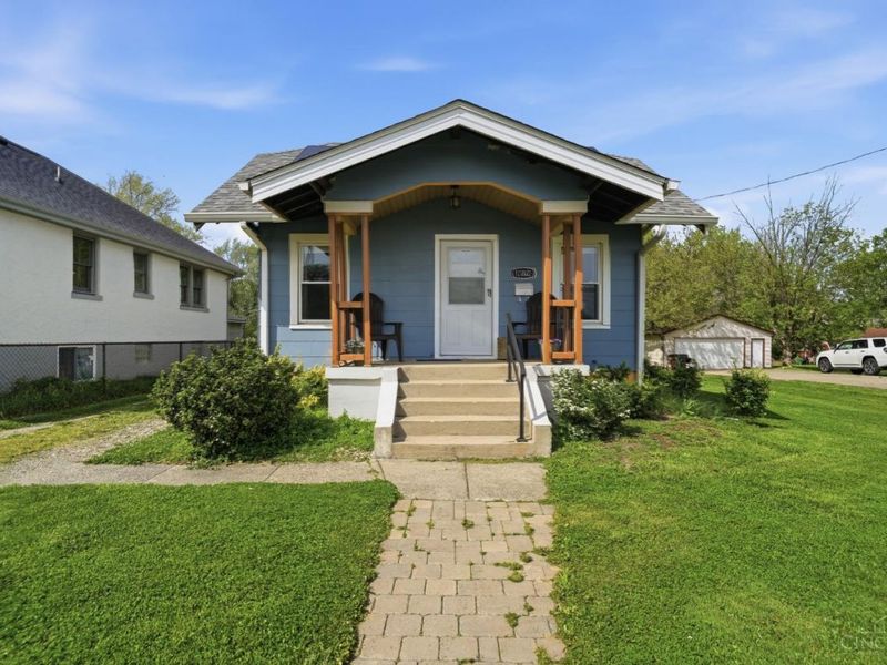 1382 W Galbraith Road, North College Hill, OH 45231 Photo 1