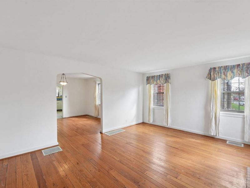 2512 Moundview Drive, Norwood, OH 45212 Photo 3