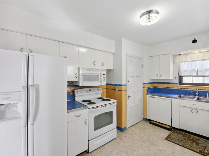 2512 Moundview Drive, Norwood, OH 45212 Photo 7