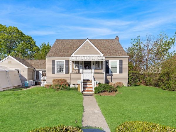 29 Lamport Avenue , Port Jefferson, NY 11776