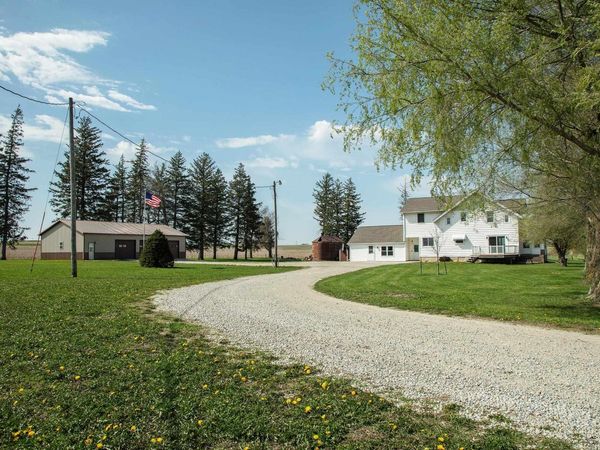 1614 Badger Ave , Plainfield, IA 50666