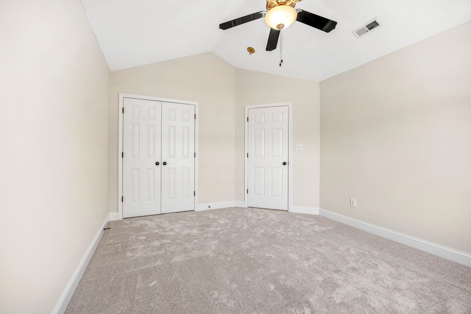 243 Jessica Lakes Dr. Photo 37