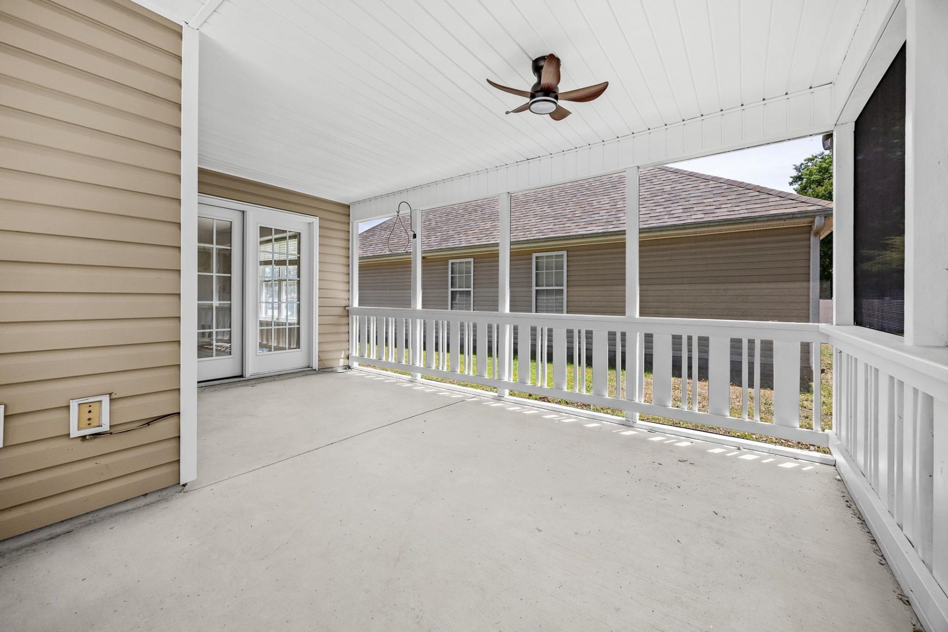 243 Jessica Lakes Dr. Photo 45