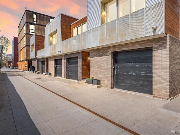 2644 John R Street , Detroit, MI 48201