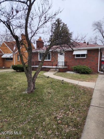 3424 Saint Bernard Drive, Toledo, OH 43613 Main Photo