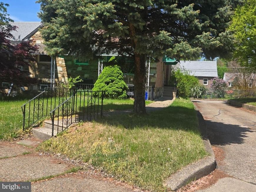 7382 Shelbourne Street, Philadelphia, PA 19111 Main Photo