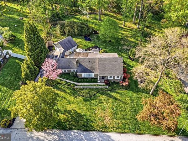 53 BRENNAN DRIVE, BRYN MAWR, PA 19010