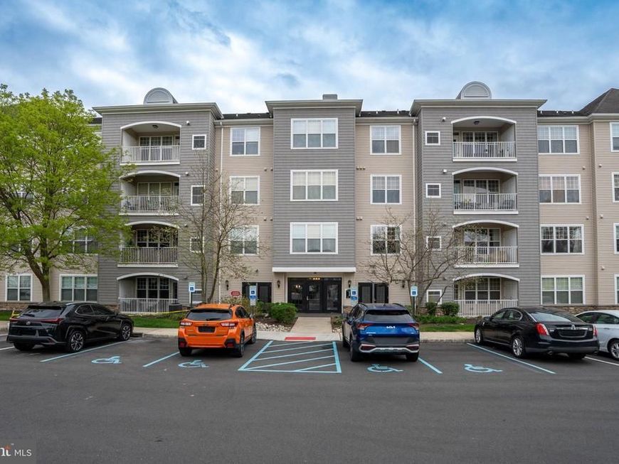 112 Masterson Court, Ewing, NJ 08618 Main Photo