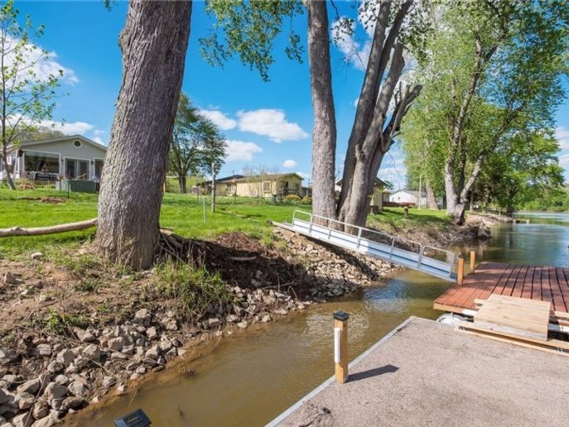 3480 Riverside Airport Drive , Zanesville, OH 43701 Photo 2