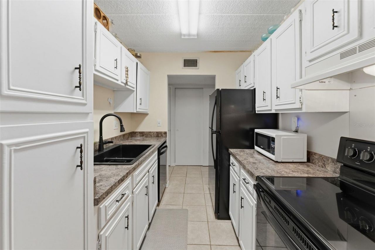 3325 Bayshore Boulevard, Unit E22, Tampa, FL 33629 Photo