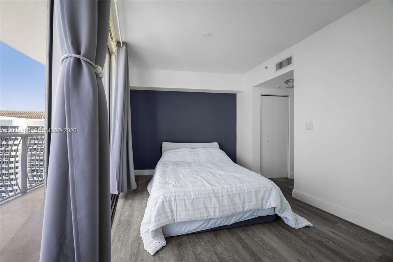 1750 N Bayshore Dr , Unit 3801, Miami, FL 33132 Photo