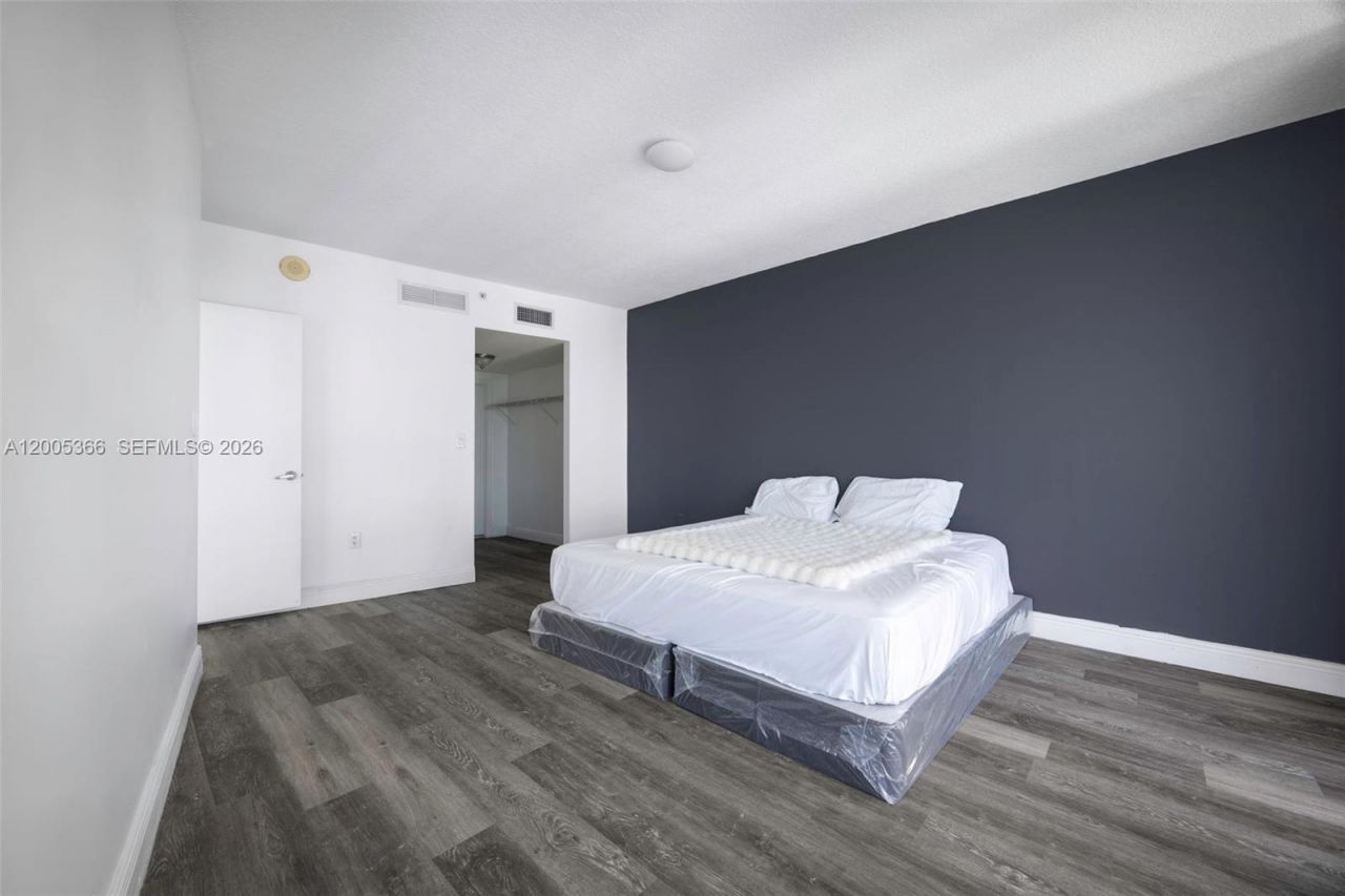 1750 N Bayshore Dr , Unit 3801, Miami, FL 33132 Photo