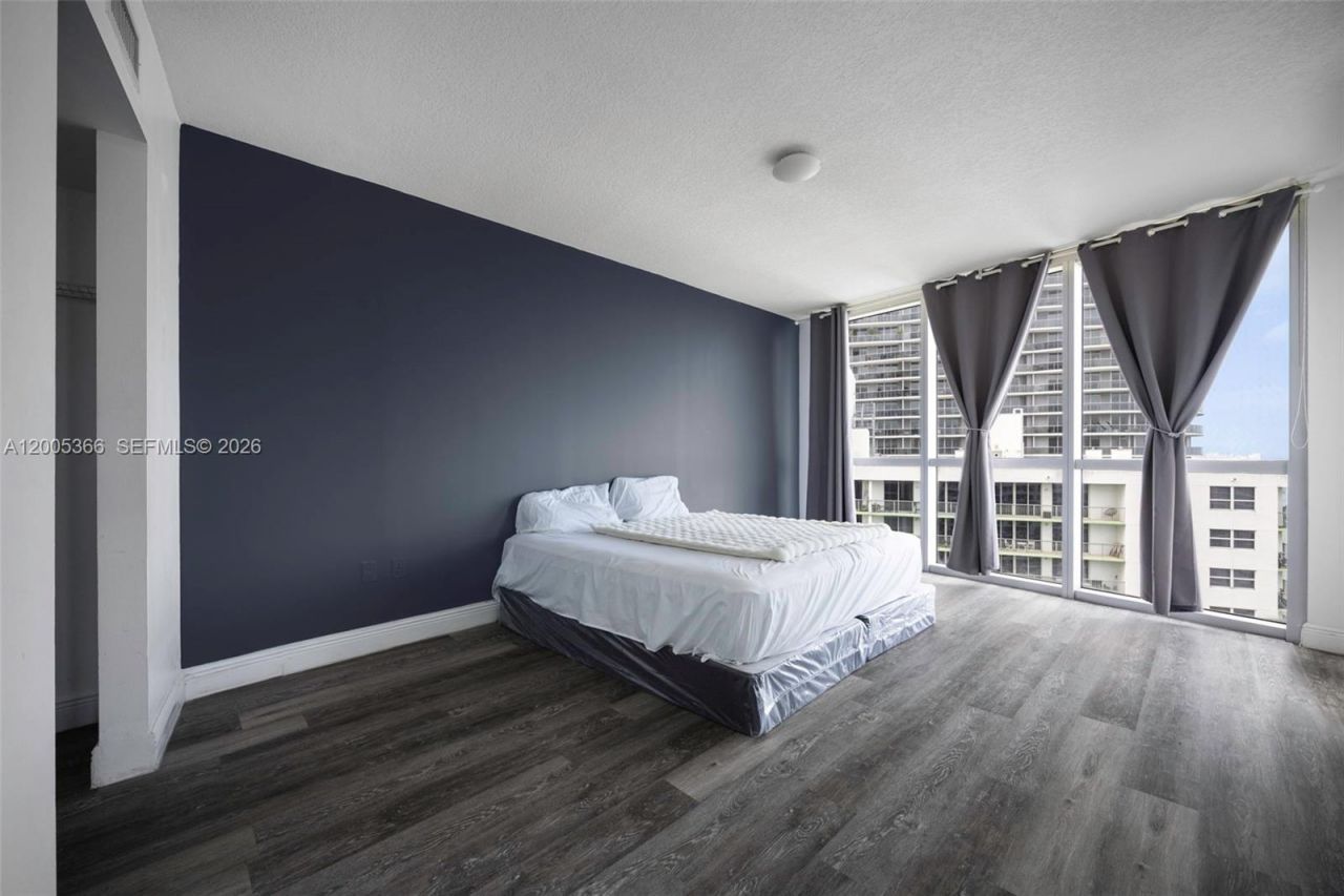 1750 N Bayshore Dr , Unit 3801, Miami, FL 33132 Photo