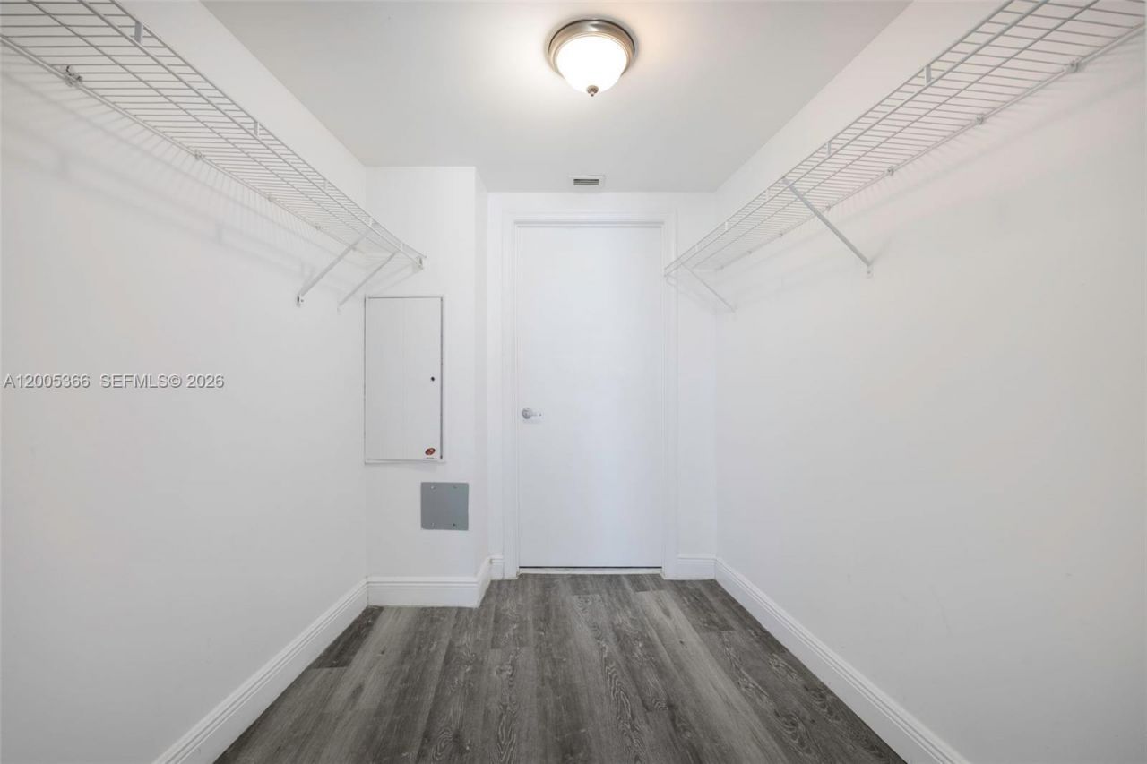 1750 N Bayshore Dr , Unit 3801, Miami, FL 33132 Photo