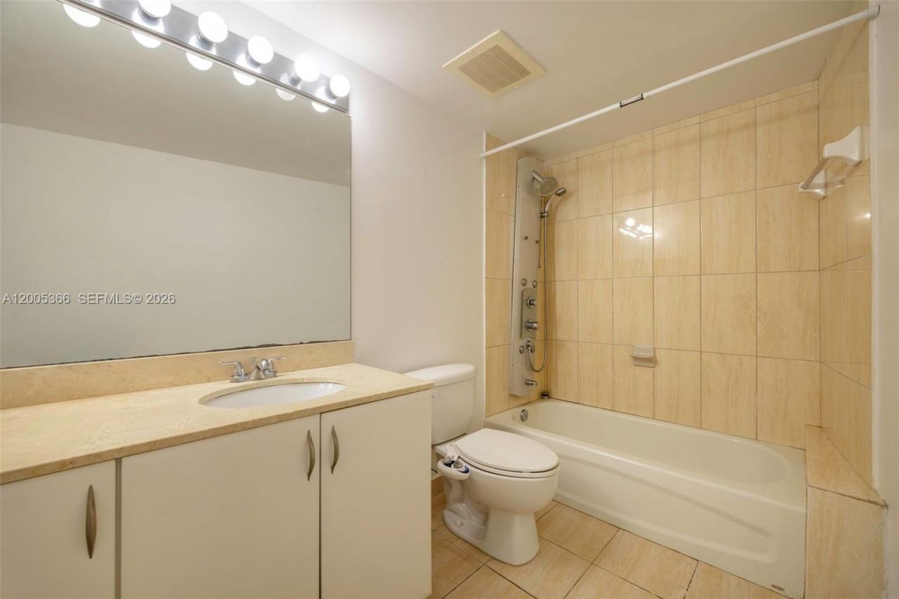 1750 N Bayshore Dr , Unit 3801, Miami, FL 33132 Photo