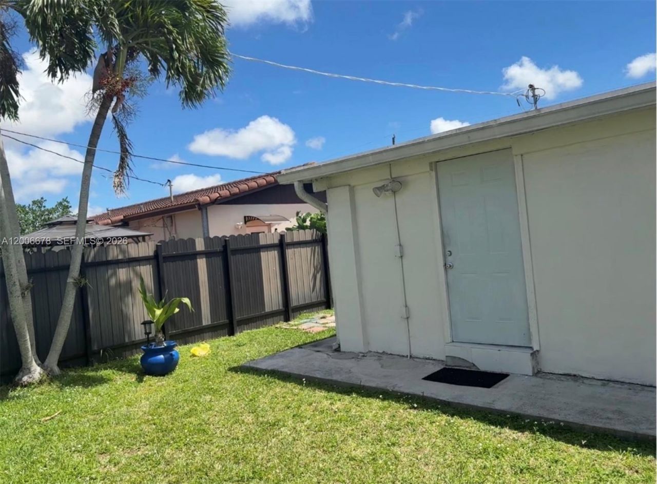12823 SW 20th Ter, Miami, FL 33175 Photo