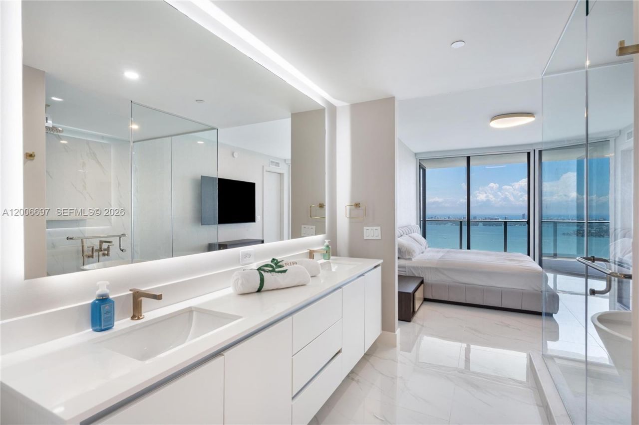 700 NE 24th St , Unit 5407, Miami, FL 33137 Photo