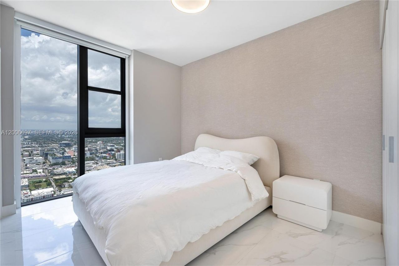700 NE 24th St , Unit 5407, Miami, FL 33137 Photo