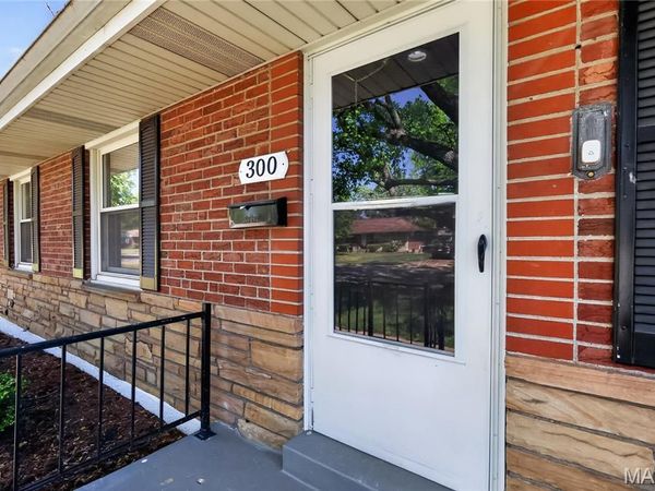 300 Rand Drive , St Louis, MO 63135