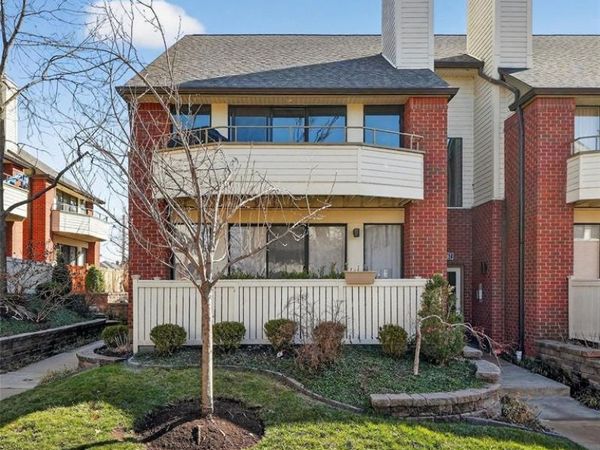 5567 Waterman Boulevard , Unit B, St Louis, MO 63112