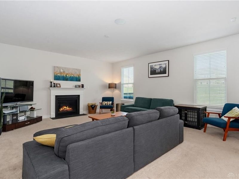 894 Acorn Drive, Sugarcreek Township, OH 45440 Photo 14