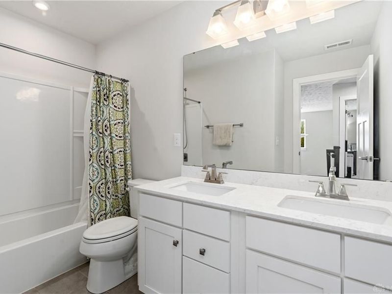 894 Acorn Drive, Sugarcreek Township, OH 45440 Photo 29