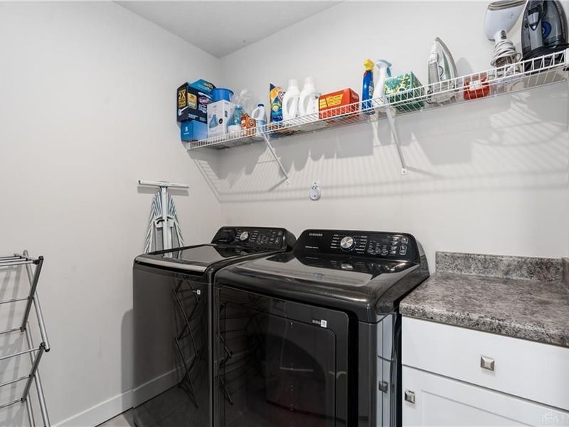 894 Acorn Drive, Sugarcreek Township, OH 45440 Photo 32