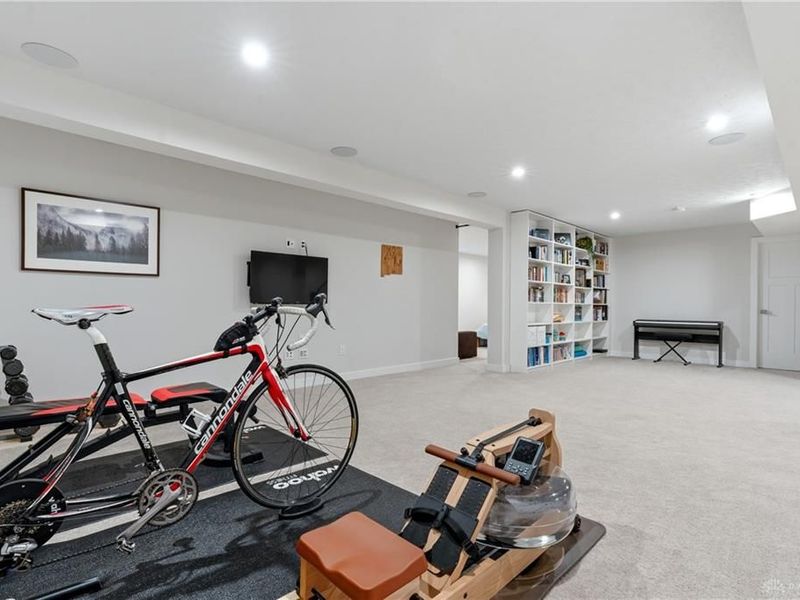 894 Acorn Drive, Sugarcreek Township, OH 45440 Photo 41