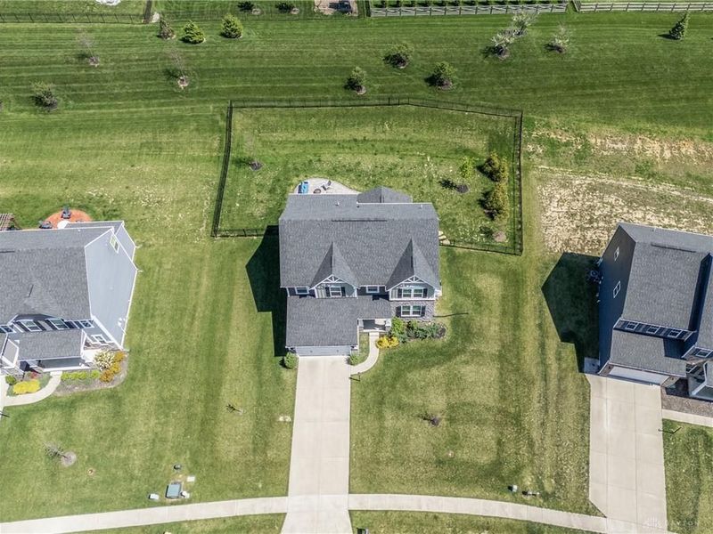 894 Acorn Drive, Sugarcreek Township, OH 45440 Photo 47