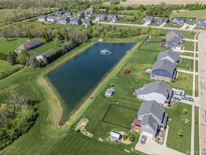 894 Acorn Drive, Sugarcreek Township, OH 45440 Photo 48