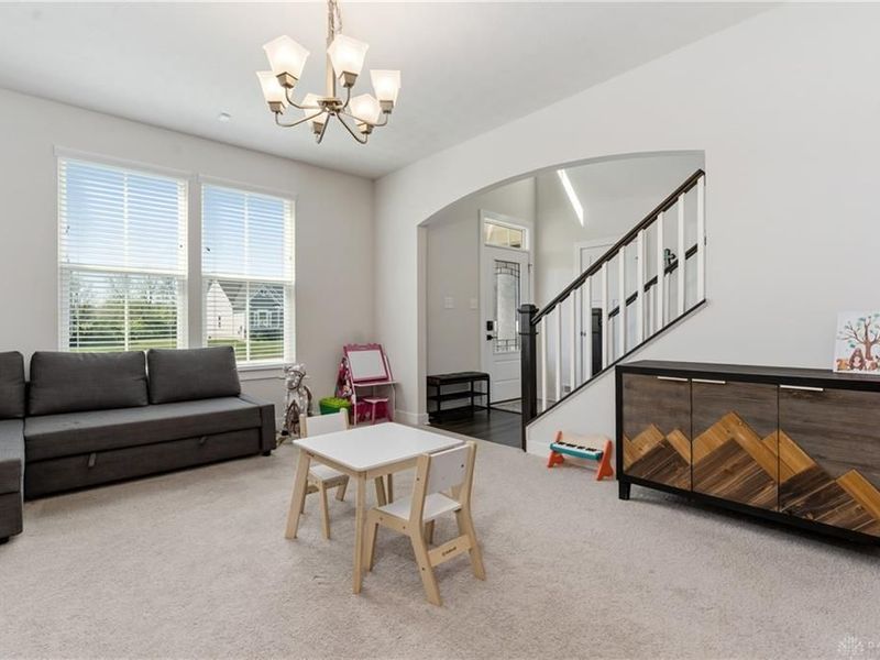 894 Acorn Drive, Sugarcreek Township, OH 45440 Photo 6