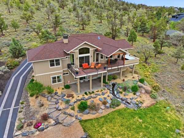 10151 Sundance Ridge Loop, Redmond, OR 97756