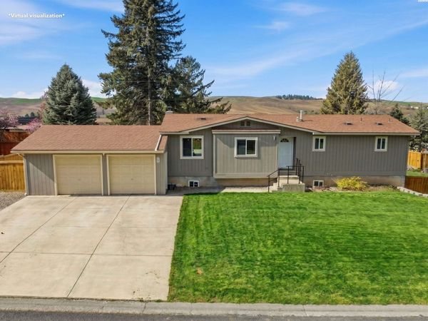 801 E Valleyview Ln, Colfax, WA 99111