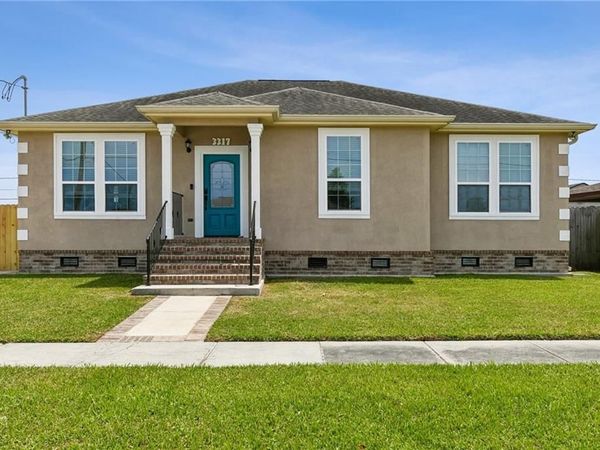 3317 VOLPE Drive , Chalmette, LA 70043