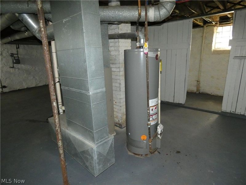 462 E 109th Street, Cleveland, OH 44108 Photo 13