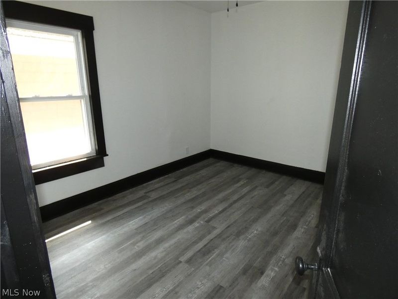 462 E 109th Street, Cleveland, OH 44108 Photo 16