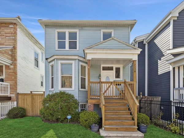 2228 N Central Park Avenue , Chicago, IL 60647