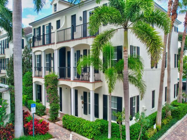 134 Madison Lane, Delray Beach, FL 33444