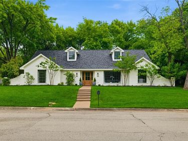 7054 Tamarack Road, Fort Worth, TX 76116