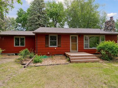 8801 Lakeview Road, Bloomington, MN 55438