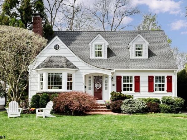 70 Ridge Rd, Glen Rock, NJ 07452