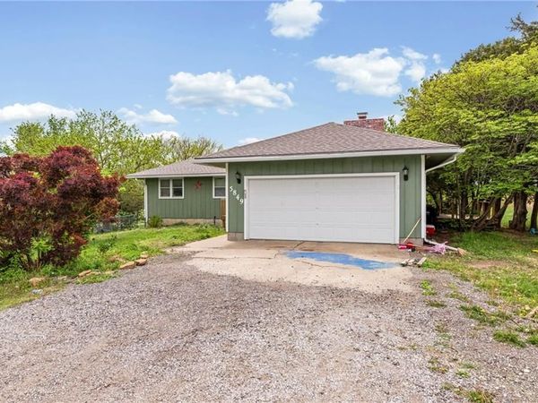 5849 Auburn Road, Topeka, KS 66610