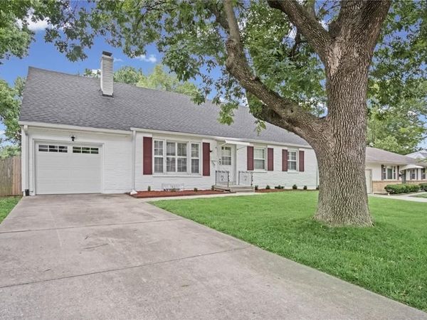2908 Cheyenne Circle, North Kansas City, MO 64116
