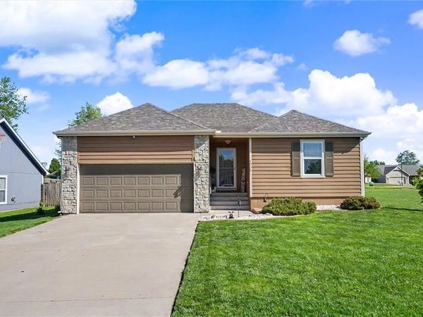 1000 Kathys Court, Baldwin City, KS 66006
