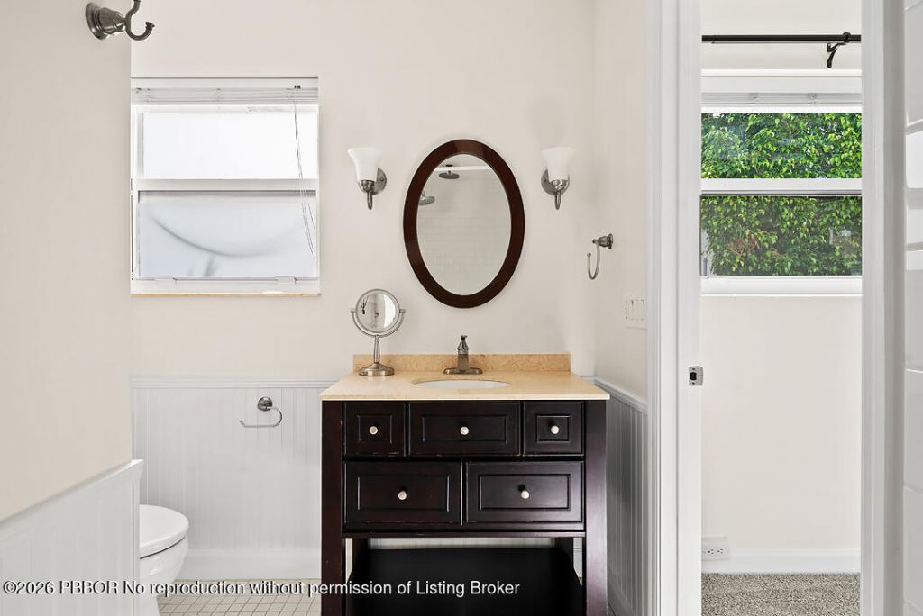 260 E Lakewood Road, West Palm Beach, FL 33405 Photo